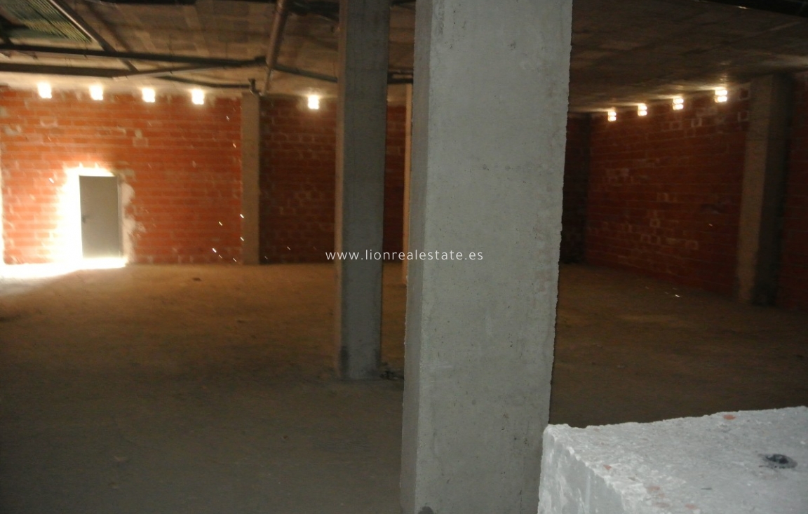 Resale - Commercial Unit - Guardamar del Segura - Playa