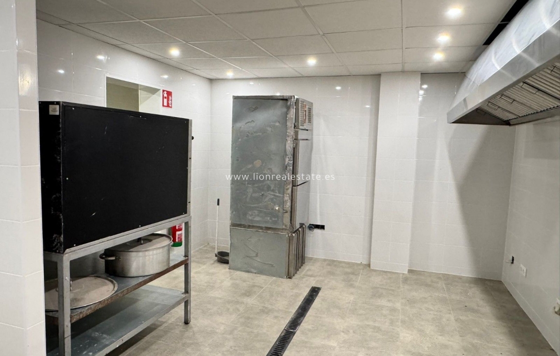 Resale - Commercial Unit - Orihuela Costa - Los Dolses