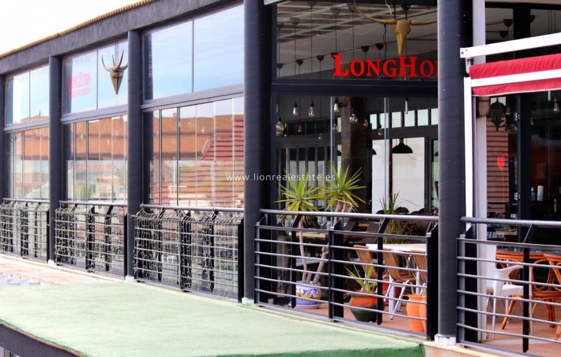 Resale - Commercial Unit - Orihuela Costa - Playa Flamenca