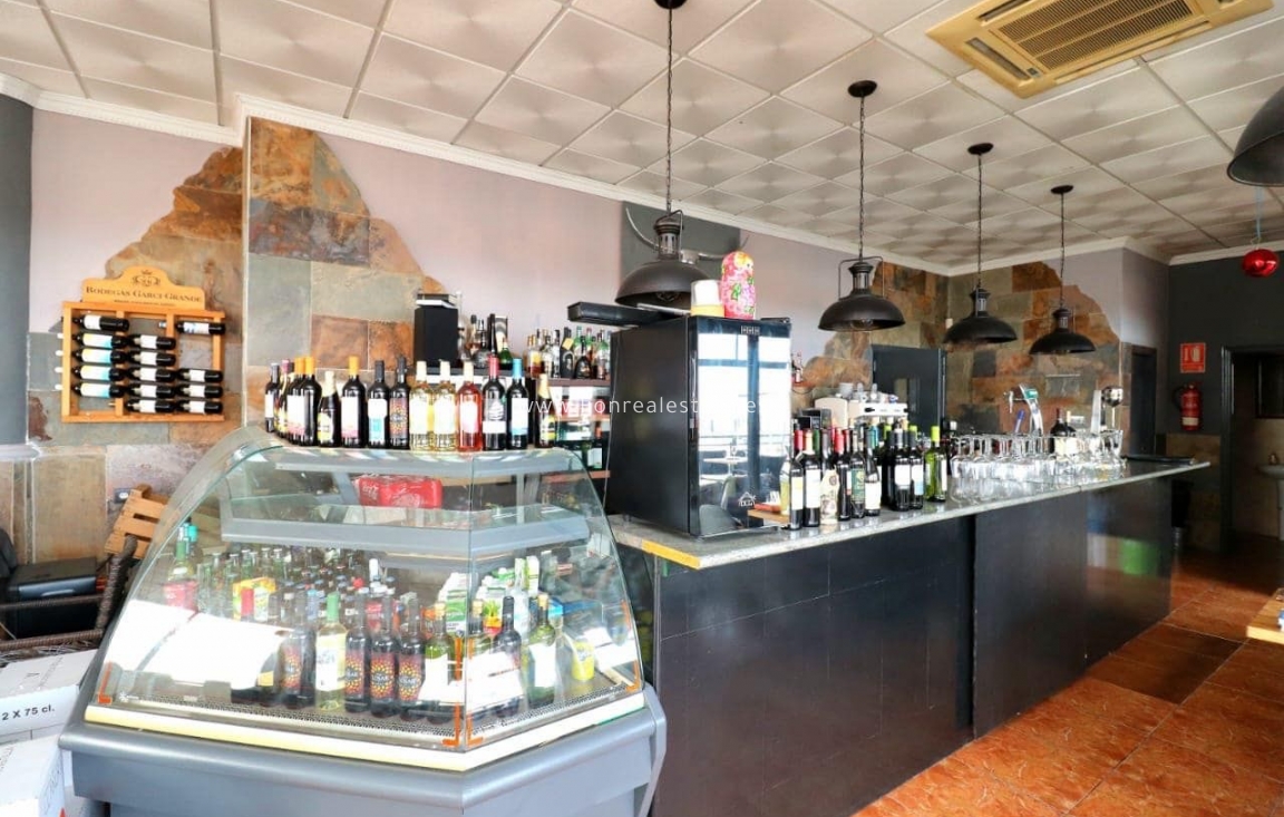 Resale - Commercial Unit - Orihuela Costa - Playa Flamenca