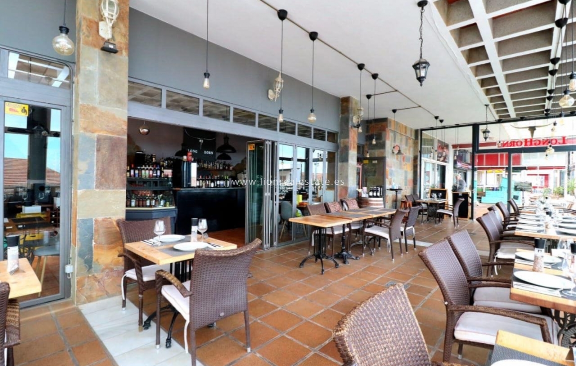 Resale - Commercial Unit - Orihuela Costa - Playa Flamenca