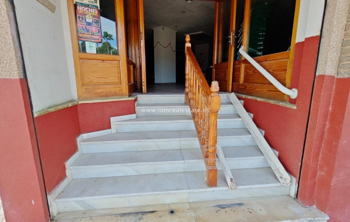 Resale - Commercial Unit - Torrevieja - Acequion