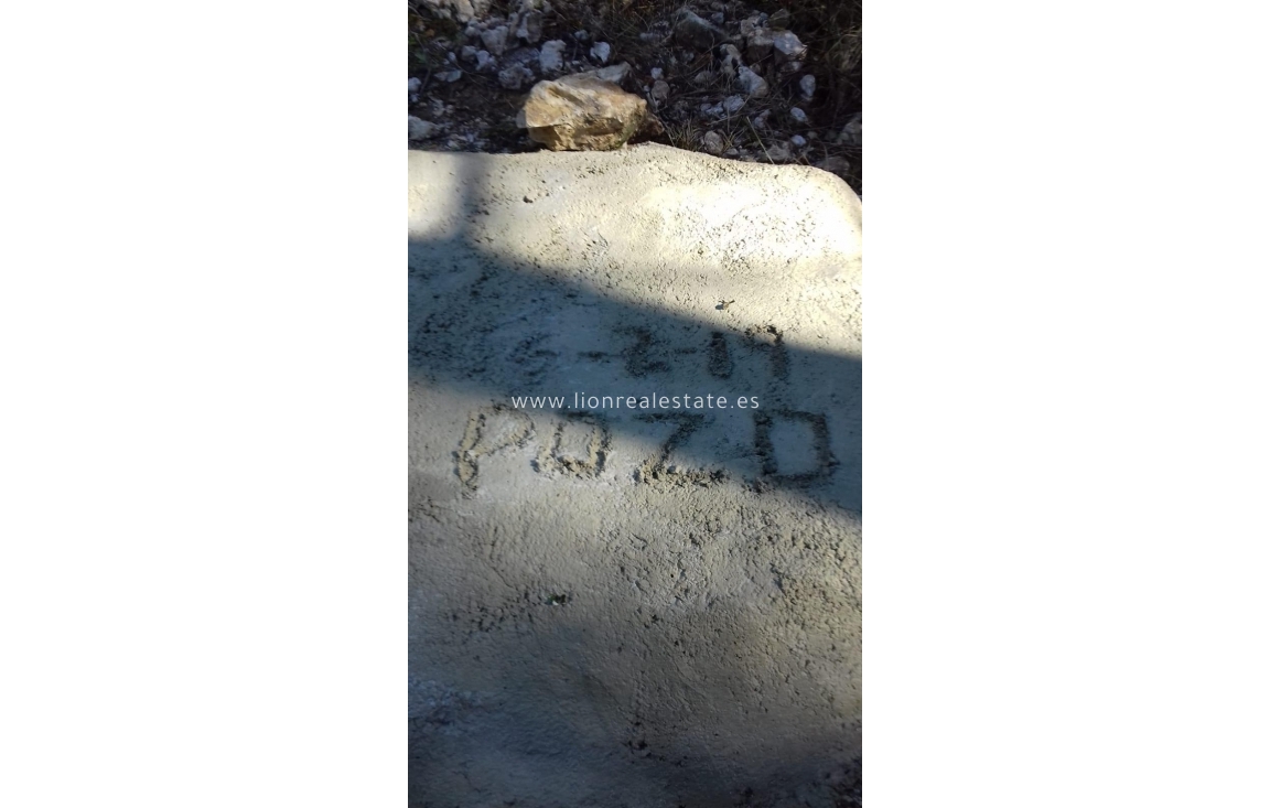 Resale - Country land - Mula