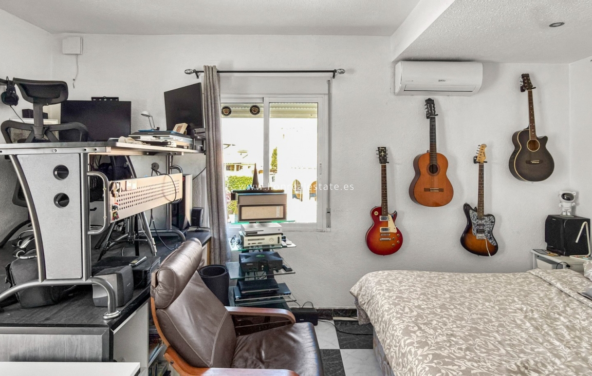Resale - Detached Villa - Ciudad Quesada