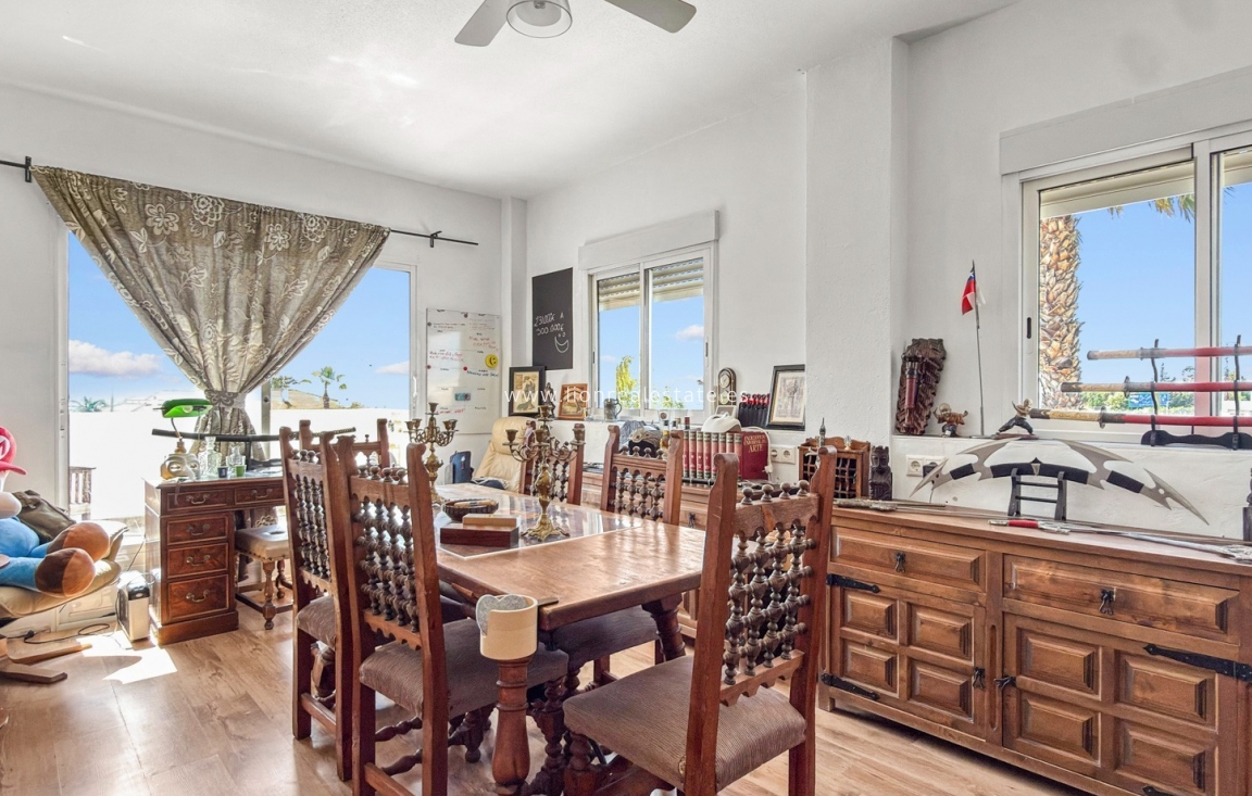 Resale - Detached Villa - Ciudad Quesada