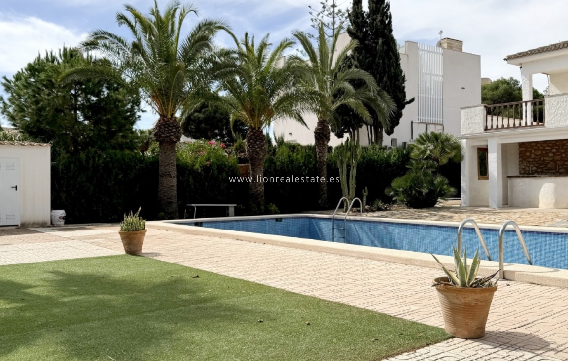 Resale - Detached Villa - Orihuela Costa - La Zenia