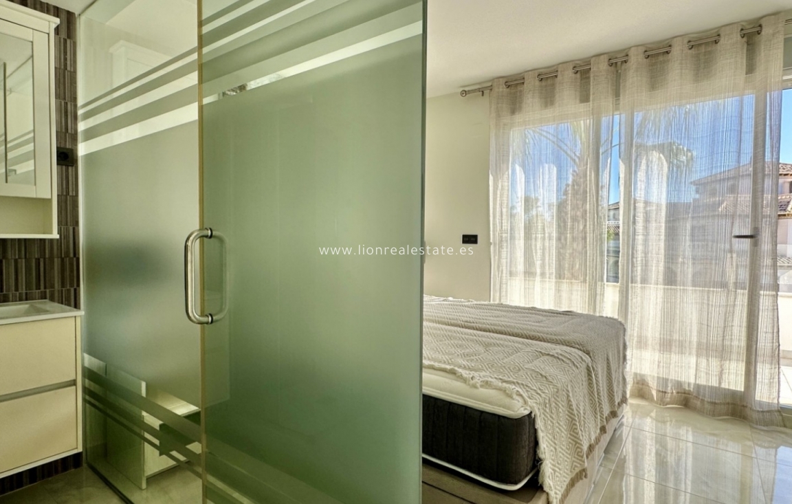 Resale - Detached Villa - Orihuela Costa - Lomas de Cabo Roig