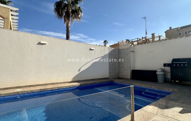 Resale - Detached Villa - Orihuela Costa - Los Altos