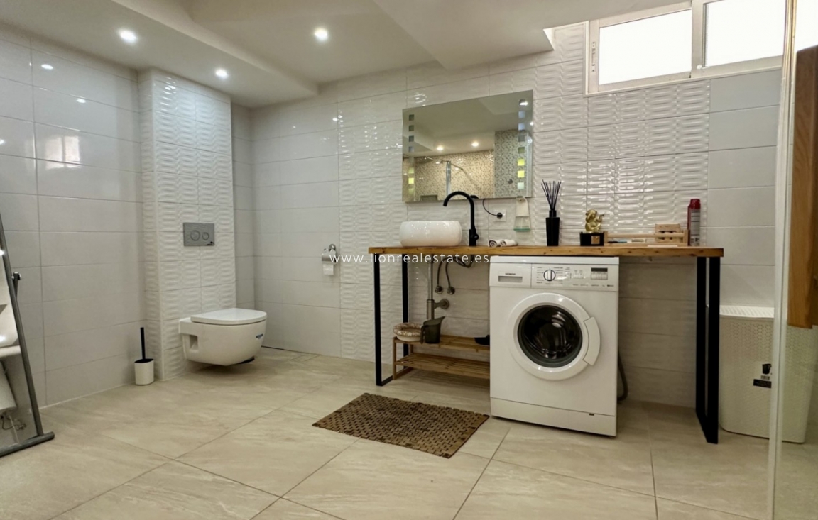 Resale - Detached Villa - Orihuela Costa - Los Altos