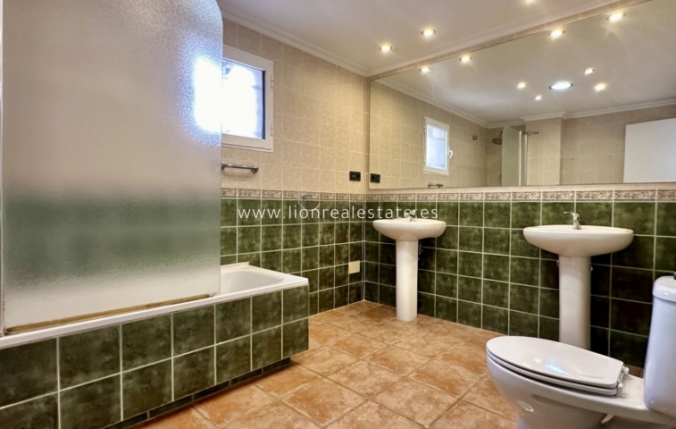 Resale - Detached Villa - Orihuela Costa - Villamartín