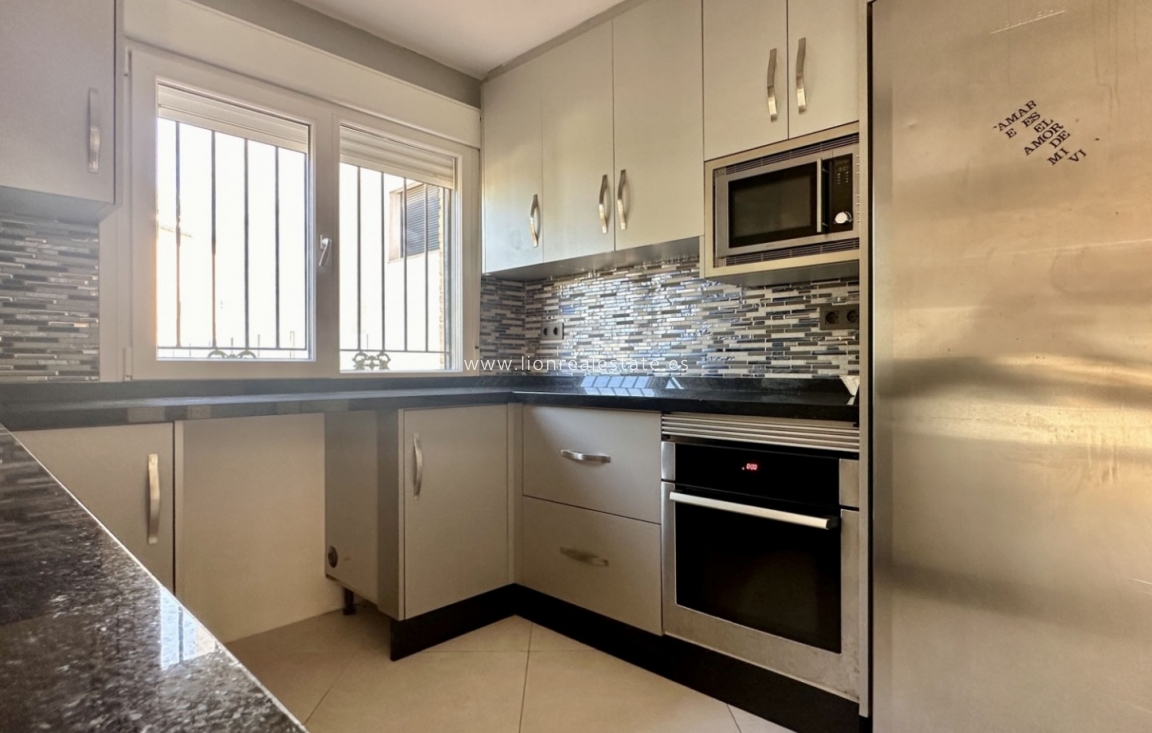 Resale - Detached Villa - Orihuela Costa - Villamartín