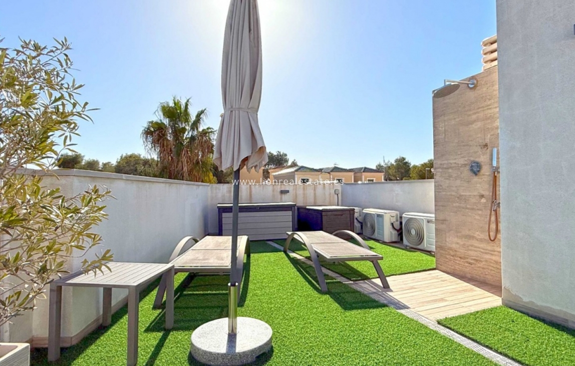 Resale - Detached Villa - Orihuela Costa - Villamartín