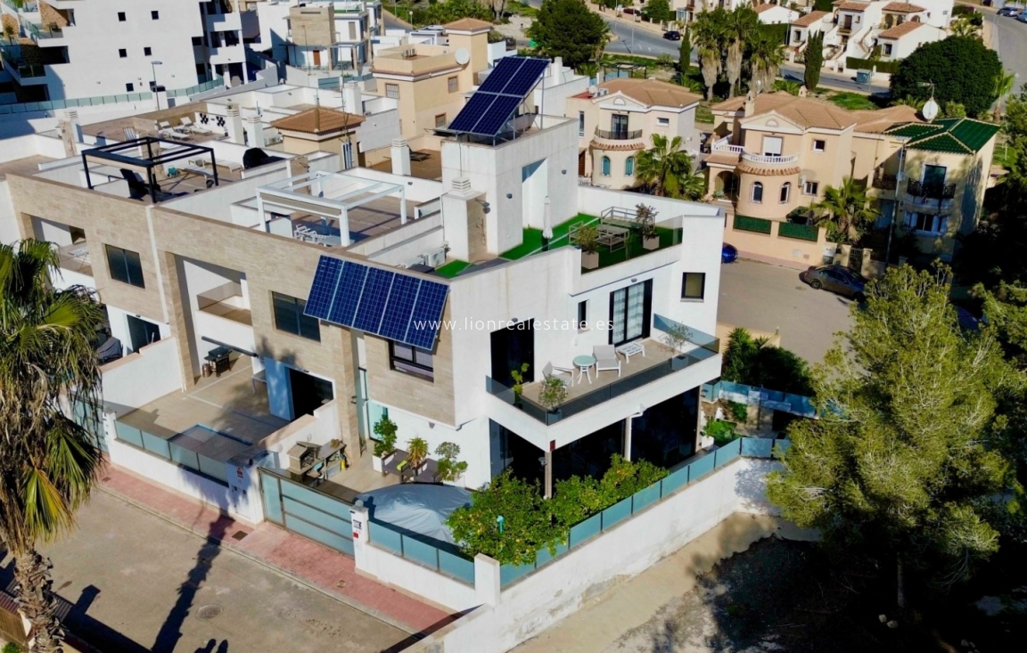 Resale - Detached Villa - Orihuela Costa - Villamartín