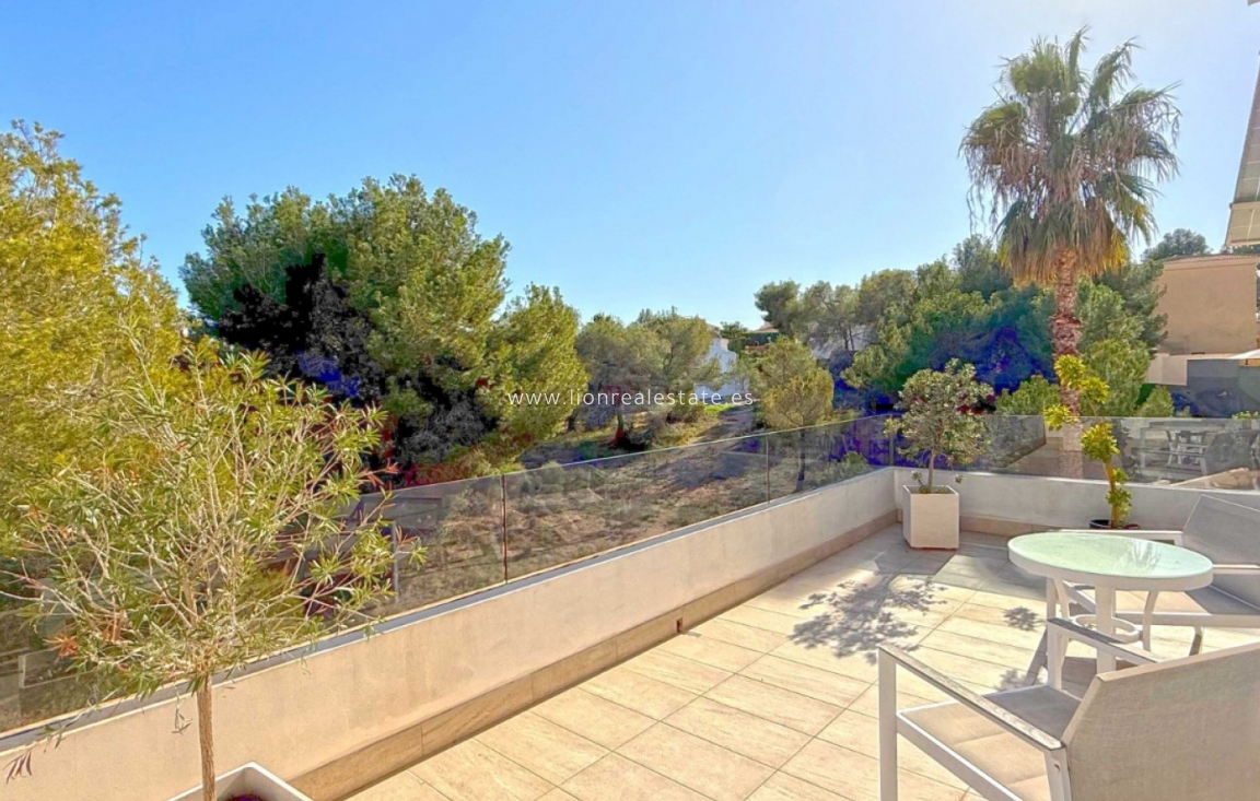 Resale - Detached Villa - Orihuela Costa - Villamartín
