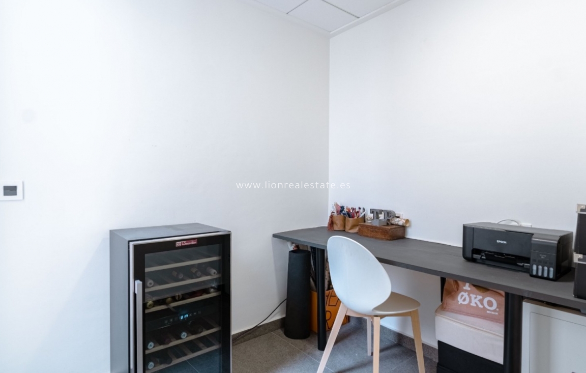 Resale - Detached Villa - San Miguel de Salinas