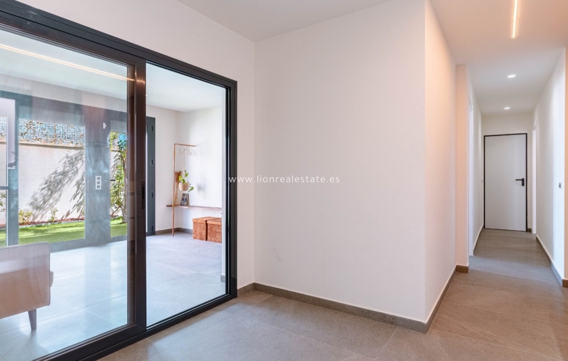 Resale - Detached Villa - San Miguel de Salinas