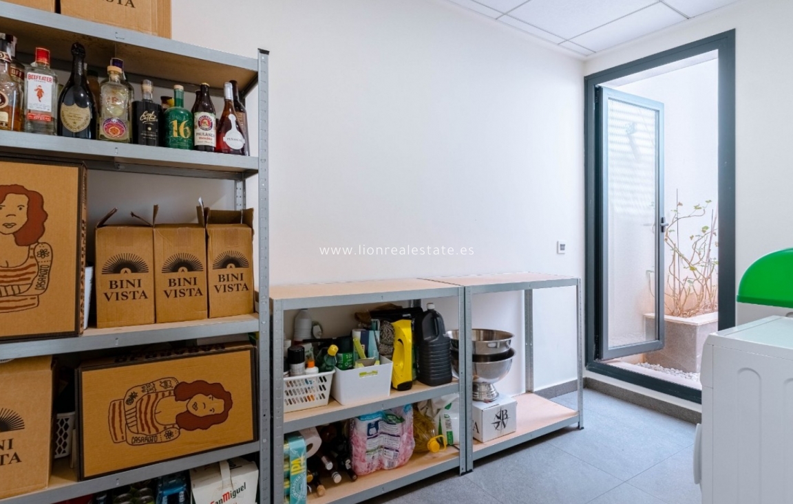 Resale - Detached Villa - San Miguel de Salinas