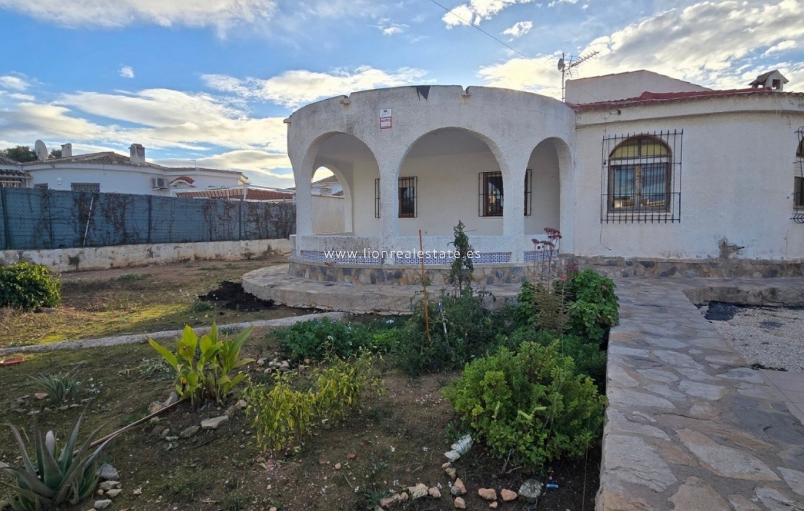 Resale - Detached Villa - Torrevieja - El chaparral