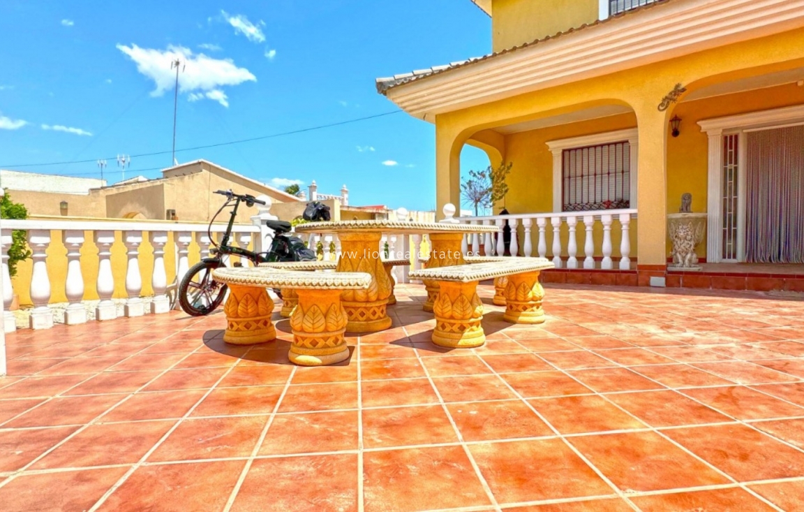 Resale - Detached Villa - Torrevieja - Los Balcones - Los Altos del Edén