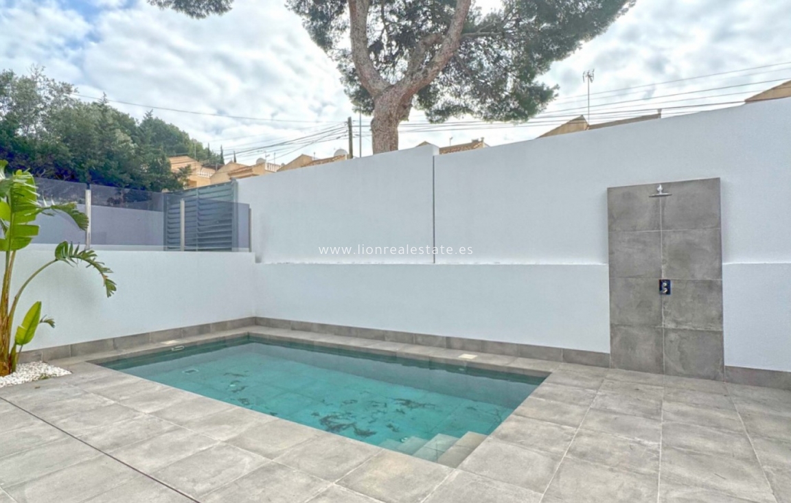 Resale - Detached Villa - Torrevieja - Los Balcones - Los Altos del Edén