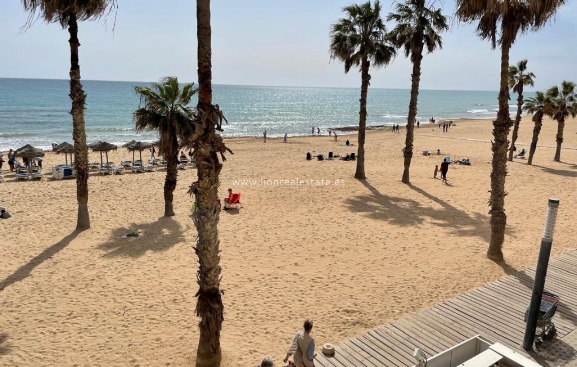 Resale - Flat - Torrevieja - La Mata