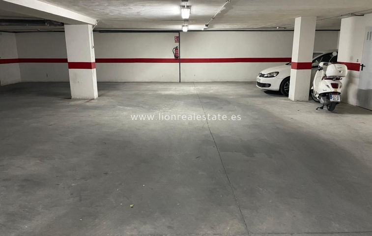 Resale - Garage - Torrevieja - Acequion