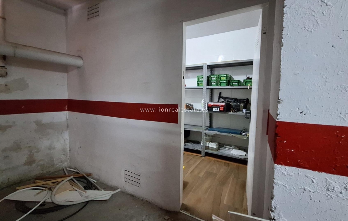 Resale - Garage - Torrevieja - Centro