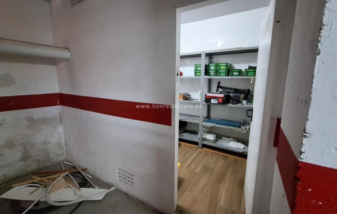 Resale - Garage - Torrevieja - Centro