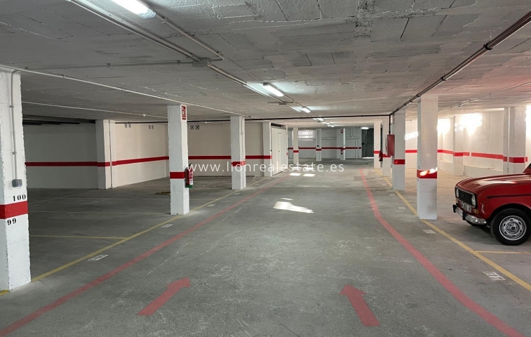 Resale - Garage - Torrevieja