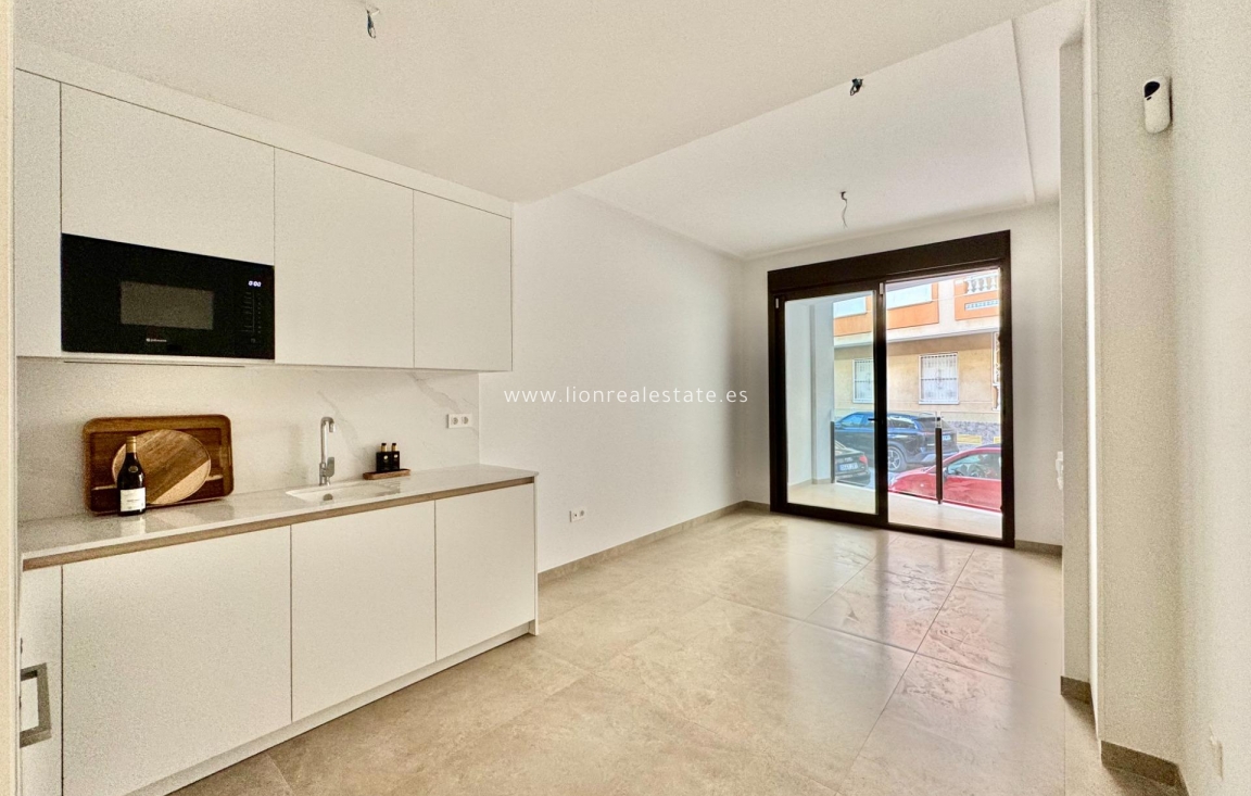 Resale - Ground Floor Apartment - Torrevieja - Habaneras