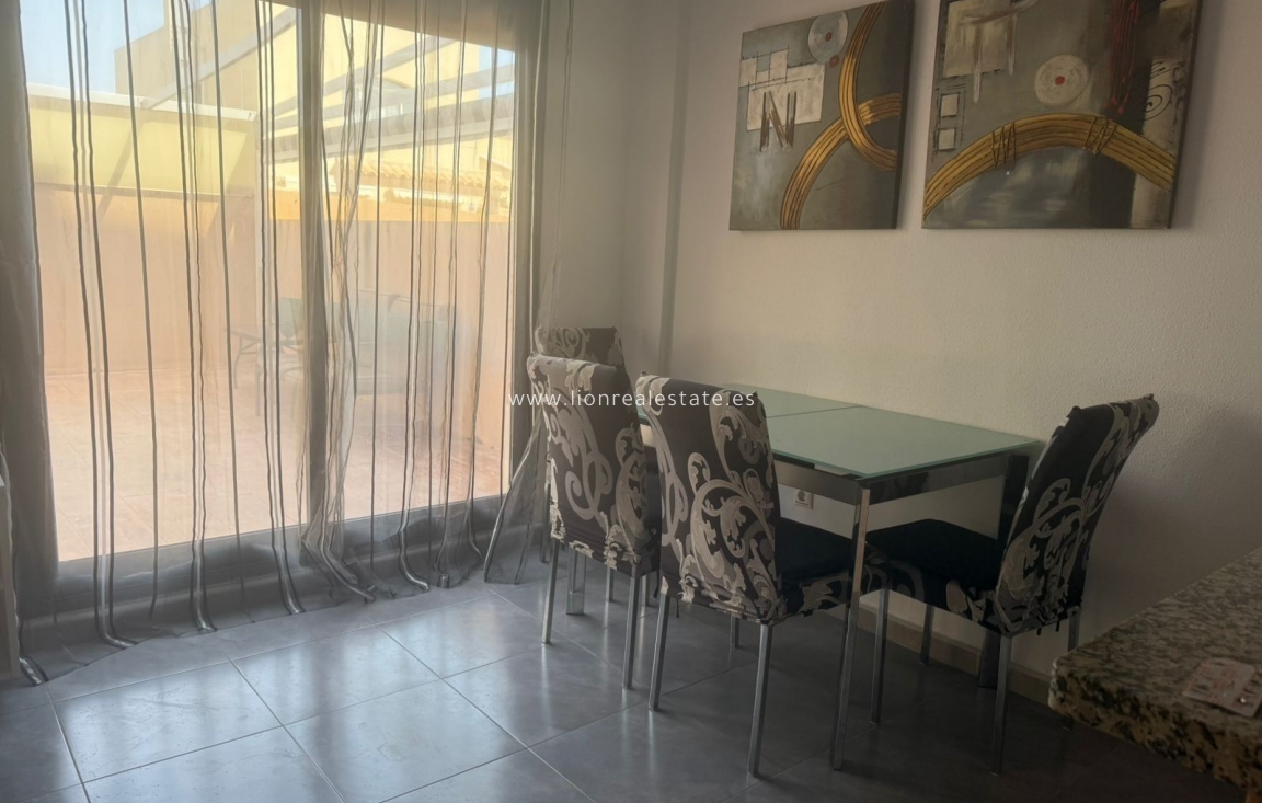 Resale - Ground Floor - Torrevieja - Punta Prima