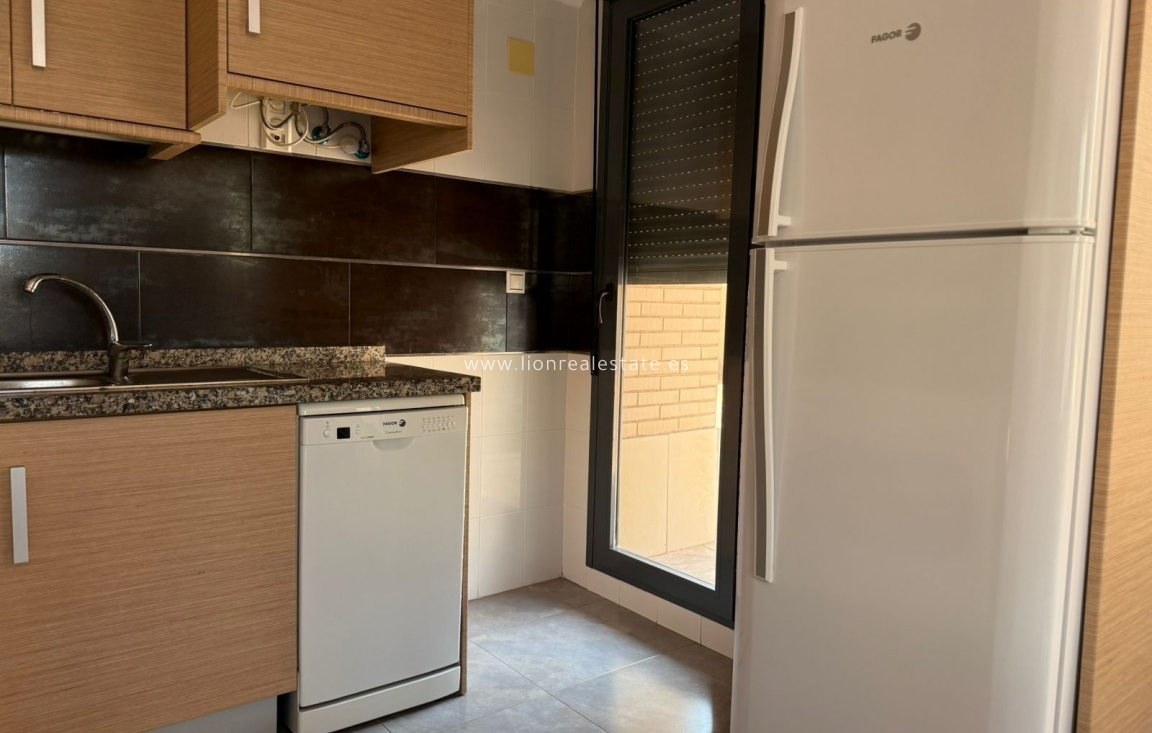 Resale - Ground Floor - Torrevieja - Punta Prima