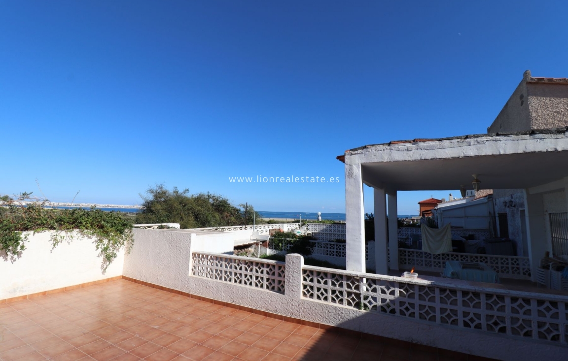 Resale - house - Torrevieja - Punta Prima