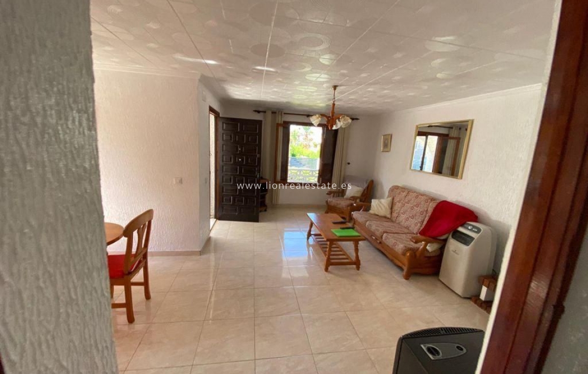 Resale - house - Torrevieja - Punta Prima