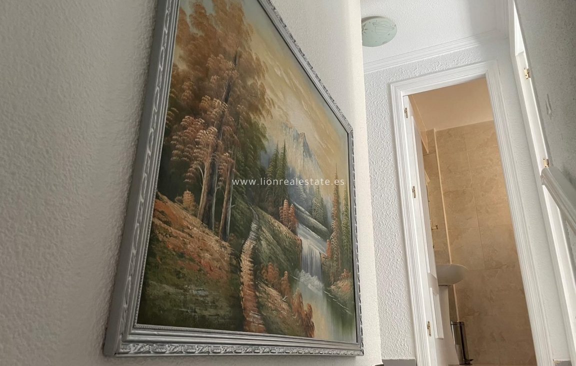 Resale - house - Torrevieja - Punta Prima