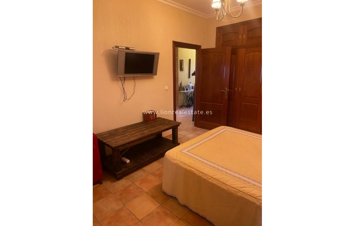 Resale - house - Torrevieja