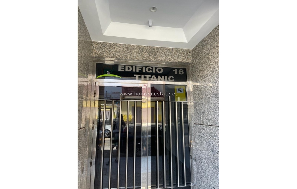 Resale - Parking - Torrevieja - Centro