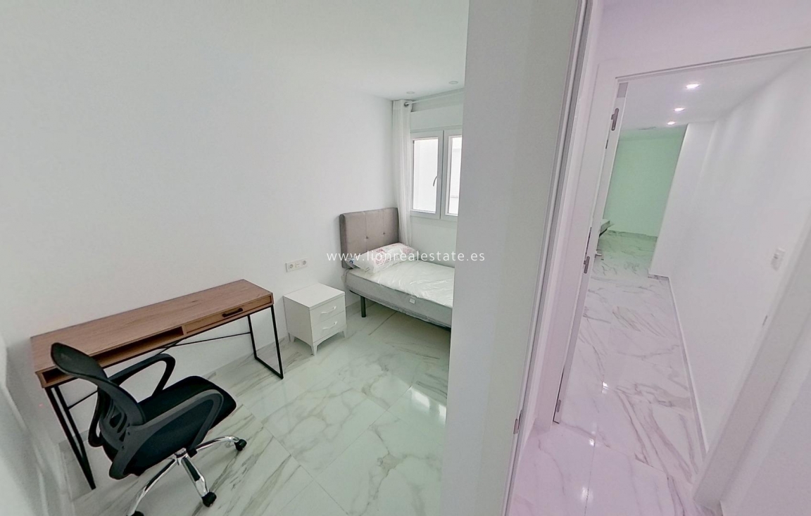 Resale - Penthouse - Torrevieja - Centro