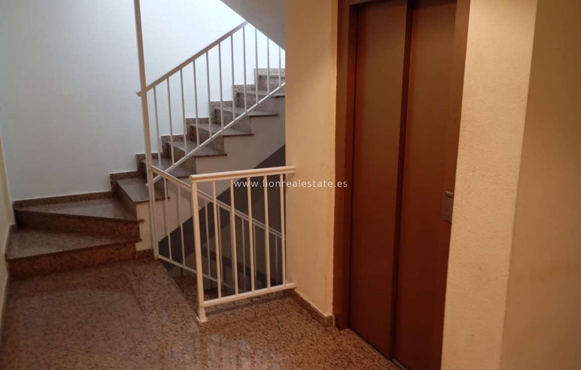 Resale - Penthouse - Torrevieja