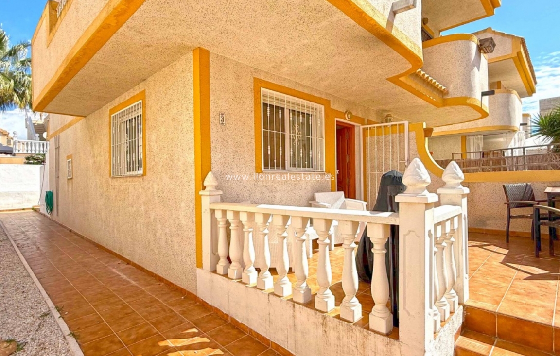 Resale - Semi Detached Villa - Orihuela Costa - Los Altos