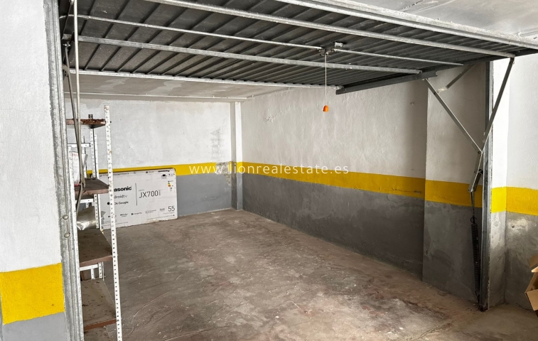 Resale - Storeroom - Punta Prima