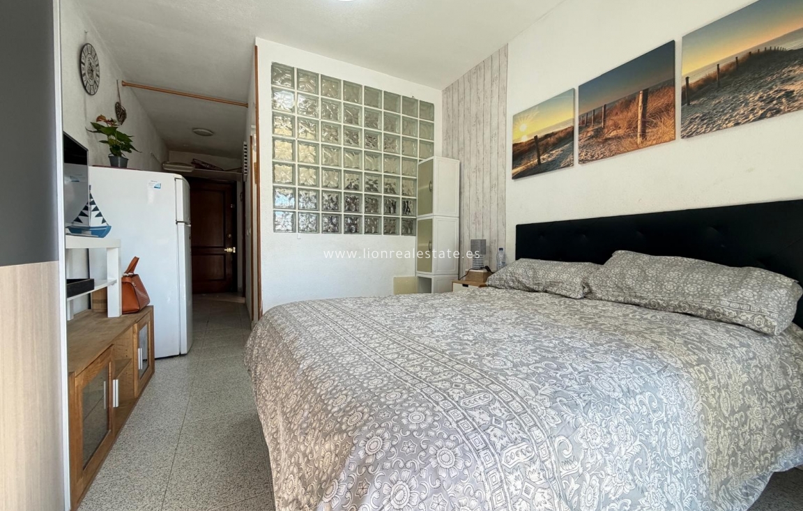 Resale - Study - Torrevieja - Centro
