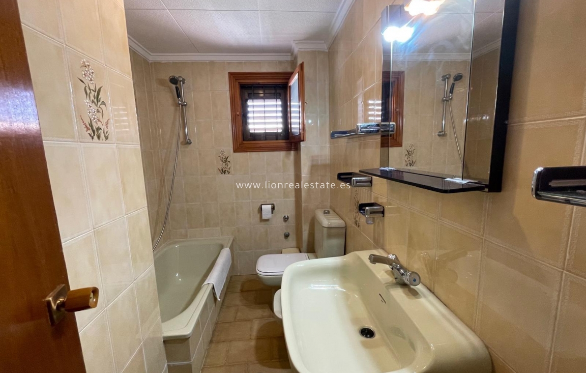 Resale - Terraced house - Torrevieja - Torre la mata