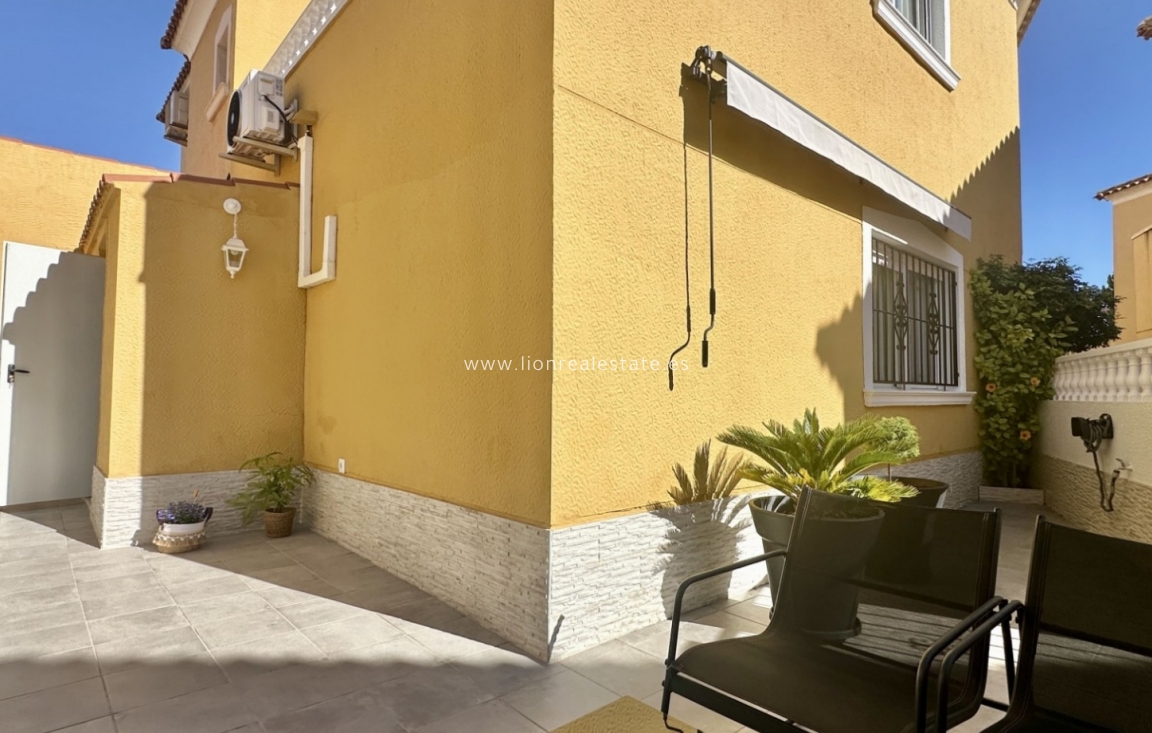 Resale - Town House - Orihuela Costa - La Florida