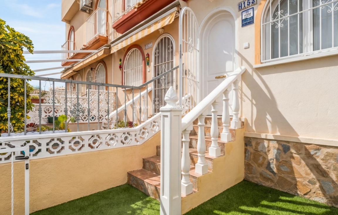 Resale - Town House - Orihuela Costa - La Florida