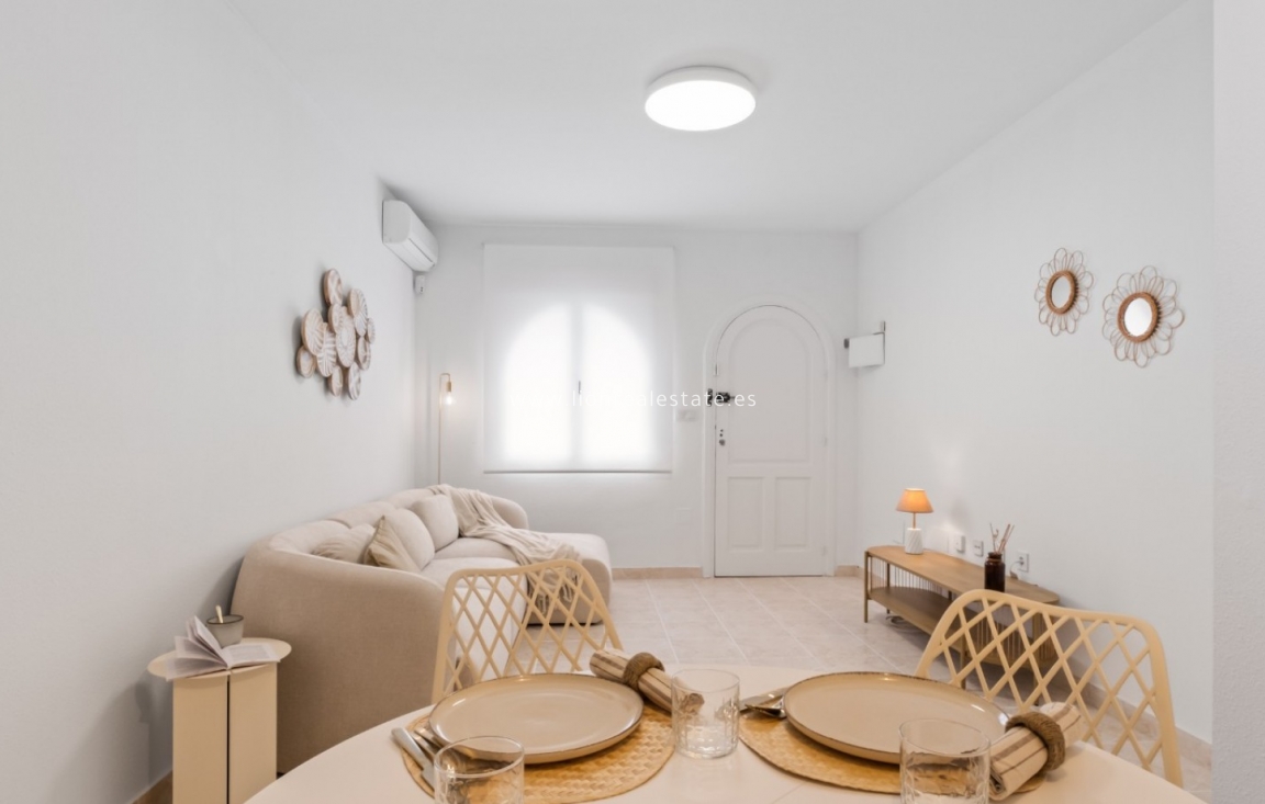 Resale - Town House - Orihuela Costa - La Florida