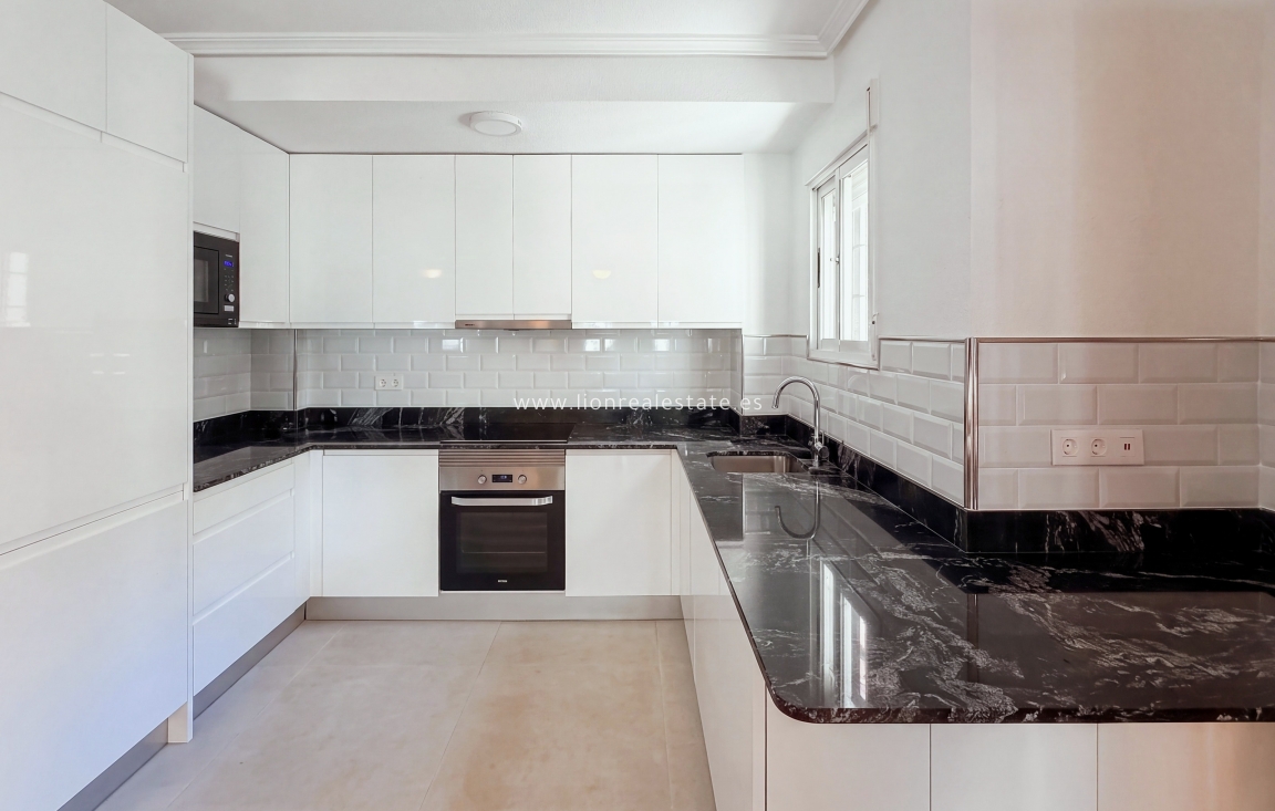 Resale - Town House - Orihuela Costa - La Regia