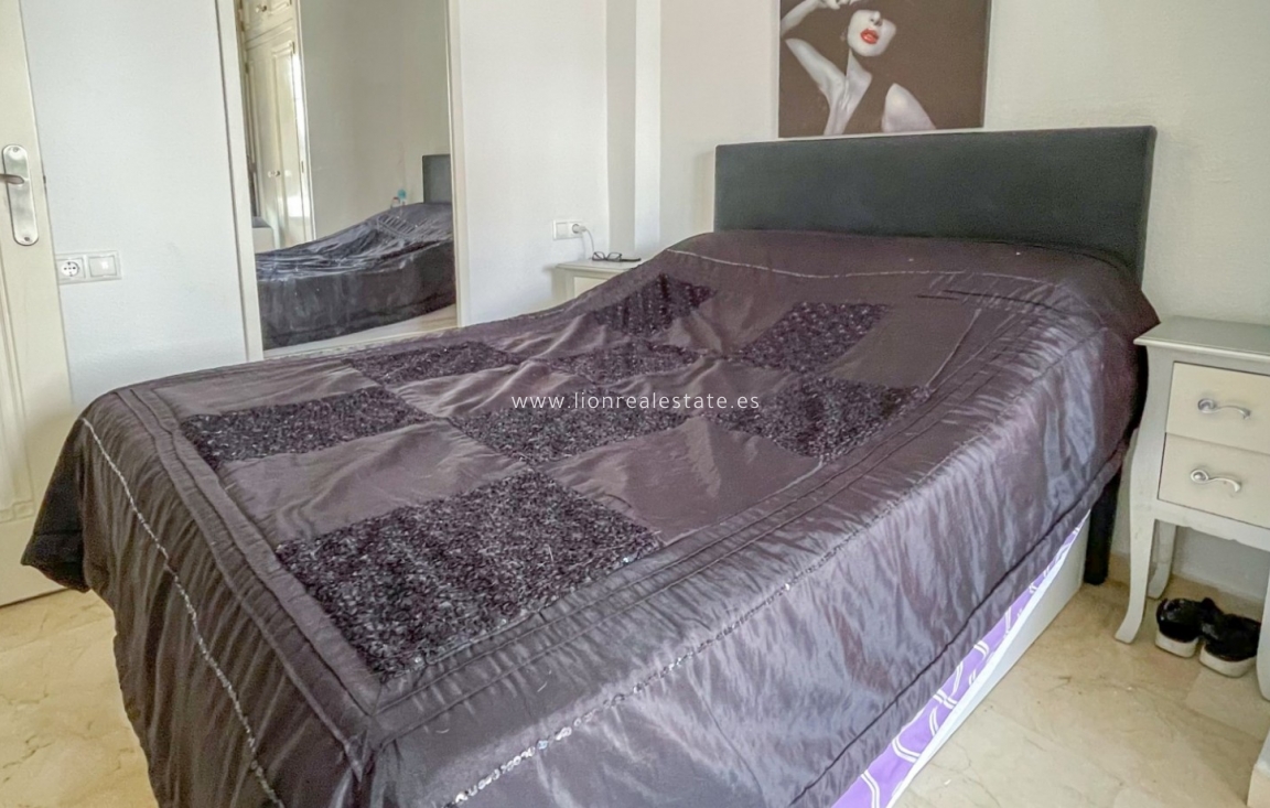 Resale - Town House - Orihuela Costa - La Rioja