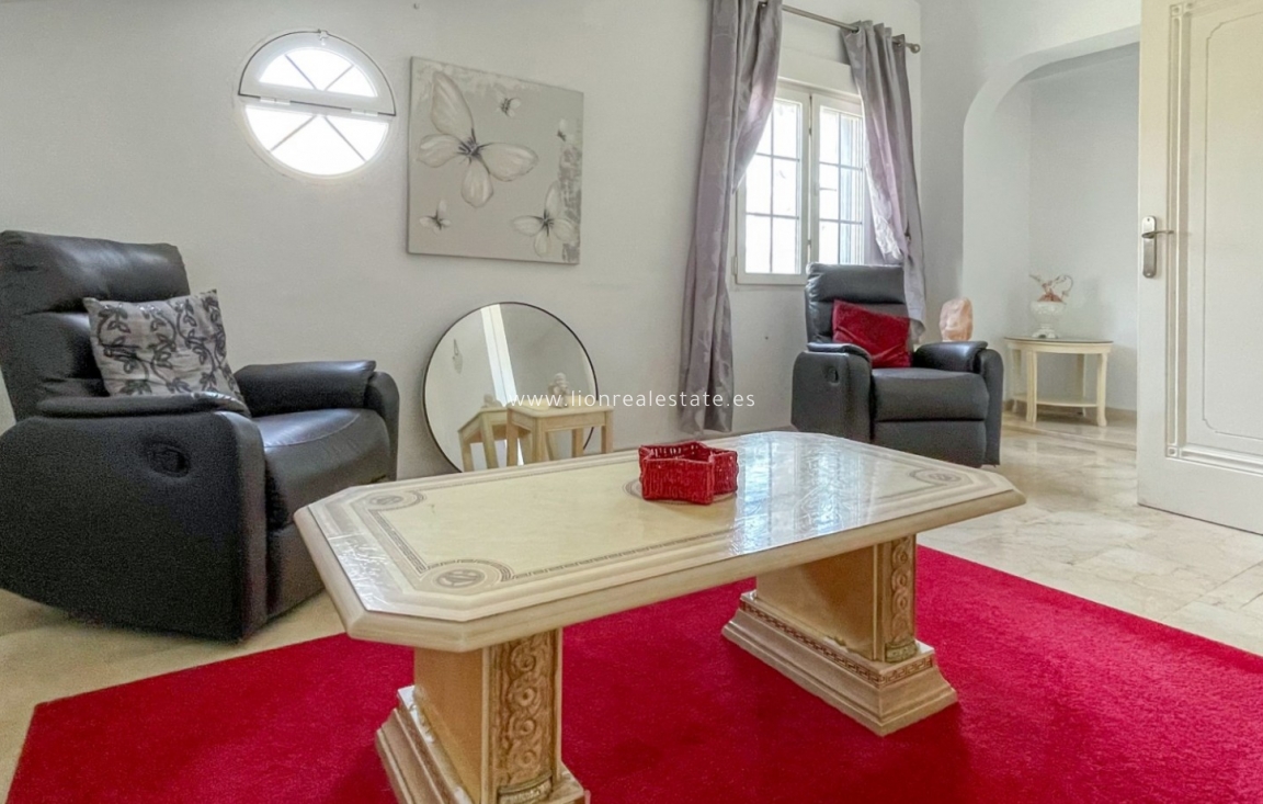 Resale - Town House - Orihuela Costa - La Rioja