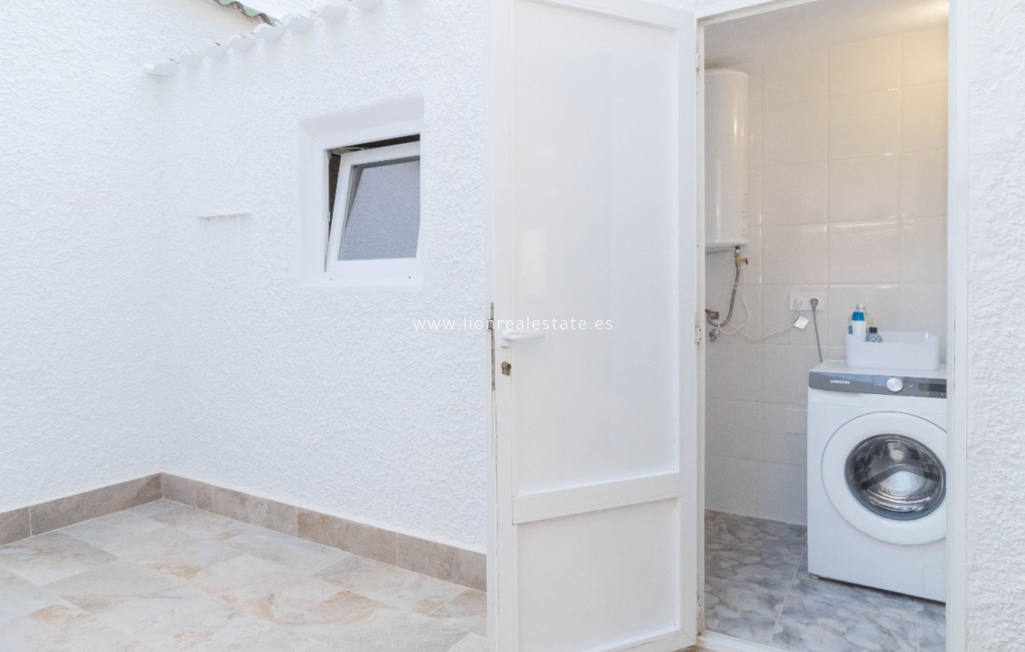 Resale - Town House - Orihuela Costa - La Zenia